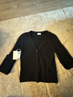 Wilfred Black Ribbed V-Neck Button-Front Cardigan